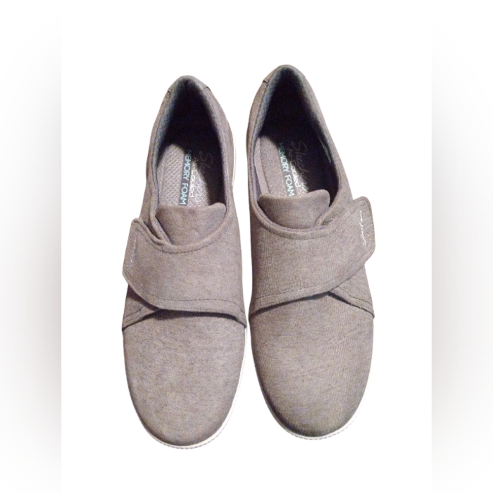 Skechers Active Avenue Nwot size 10
